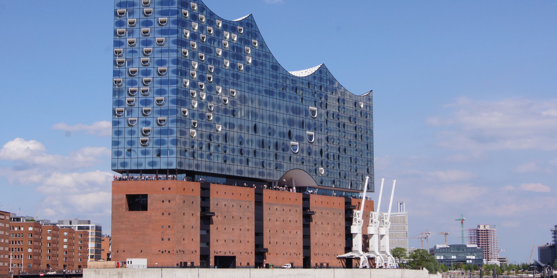 Elbphilharmonie Hambourg au bord de l'eau