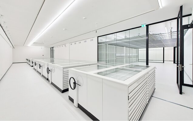 Armoires à tiroirs mobiles avec manivelle